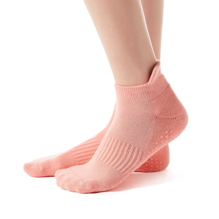 3 Pairs Non Slip Socks Womens Black Yoga Socks with Grips for Women Ankle Socks